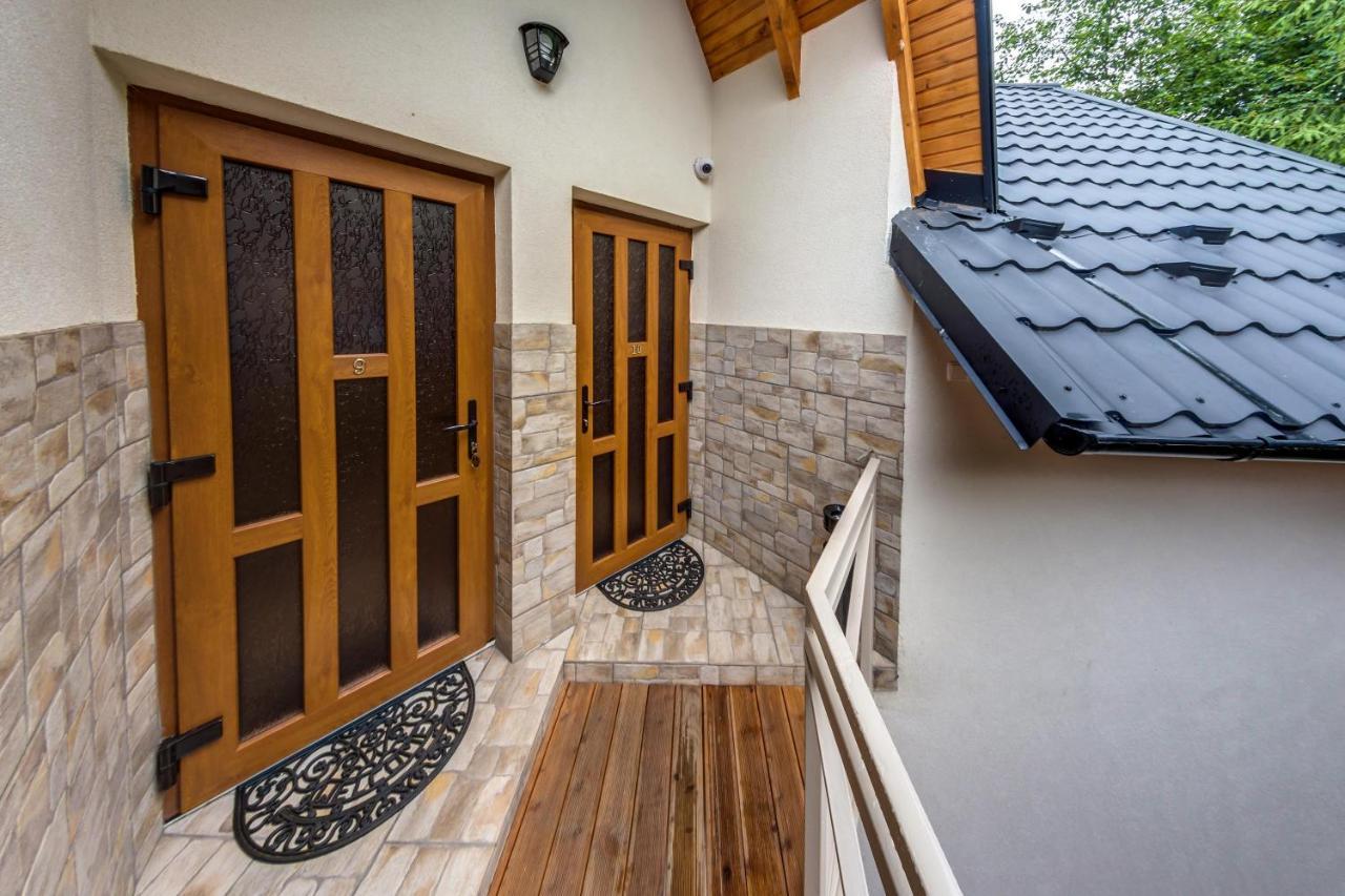 Karpatska Villa Микуличин Экстерьер фото