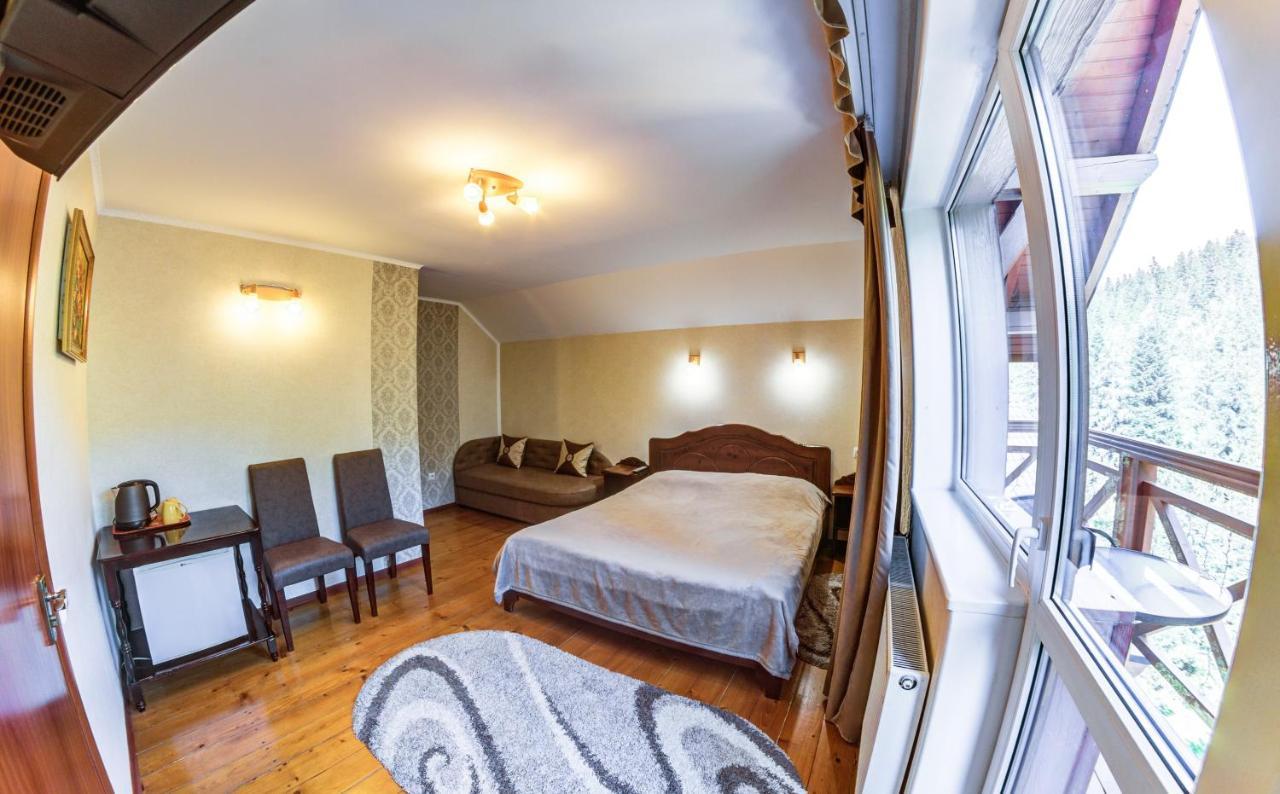 Karpatska Villa Микуличин Экстерьер фото