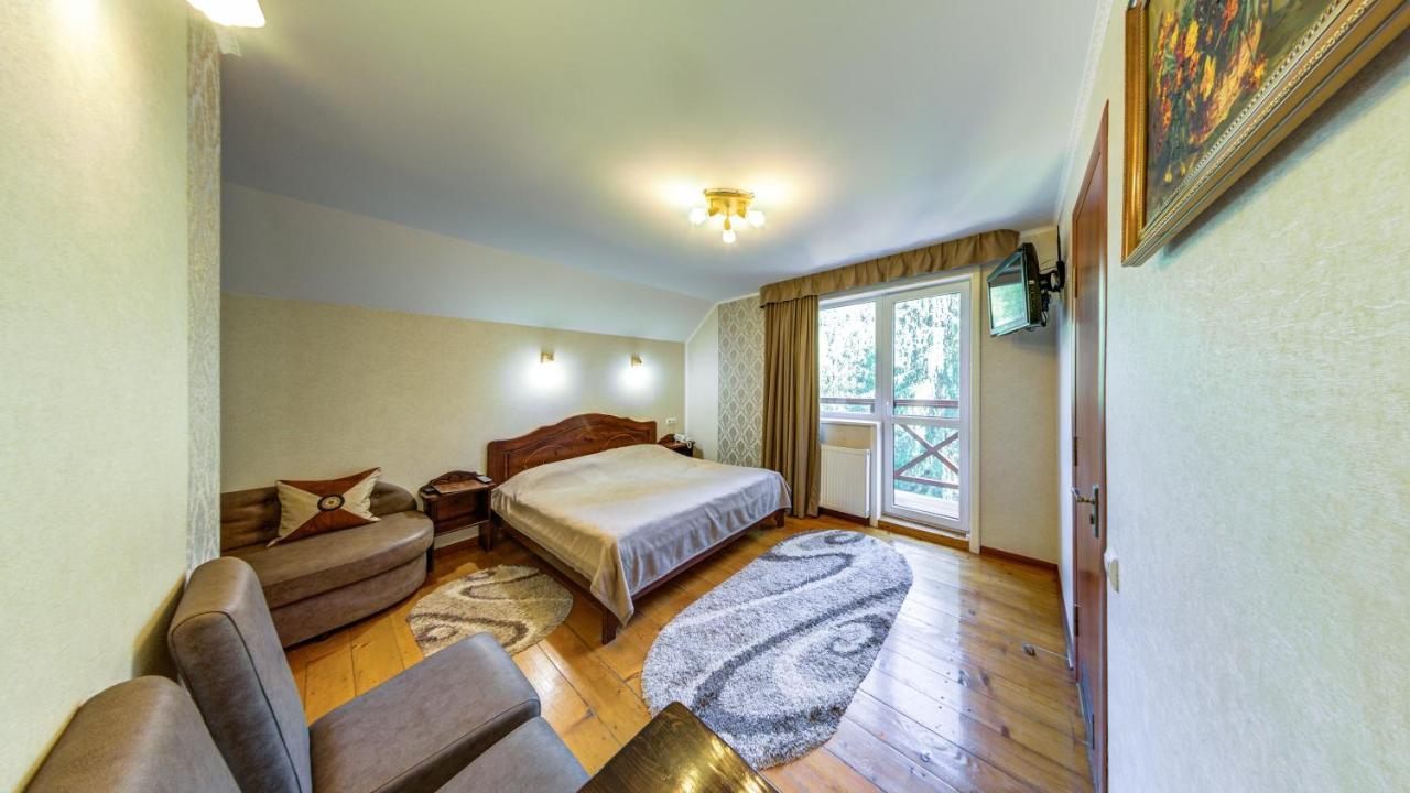 Karpatska Villa Микуличин Экстерьер фото
