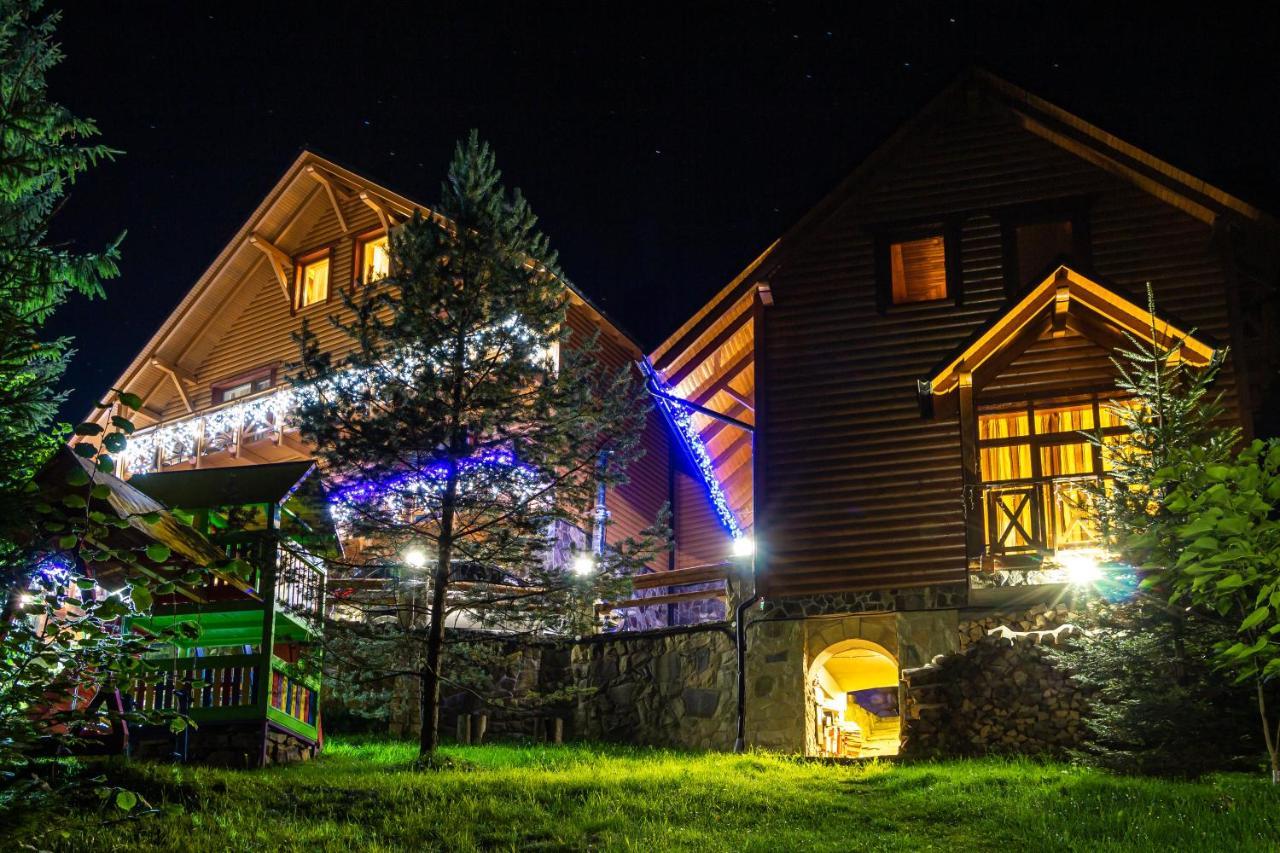 Karpatska Villa Микуличин Экстерьер фото